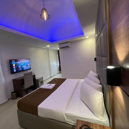 Presken Hotels Alade Avenue إيكجا المظهر الخارجي الصورة