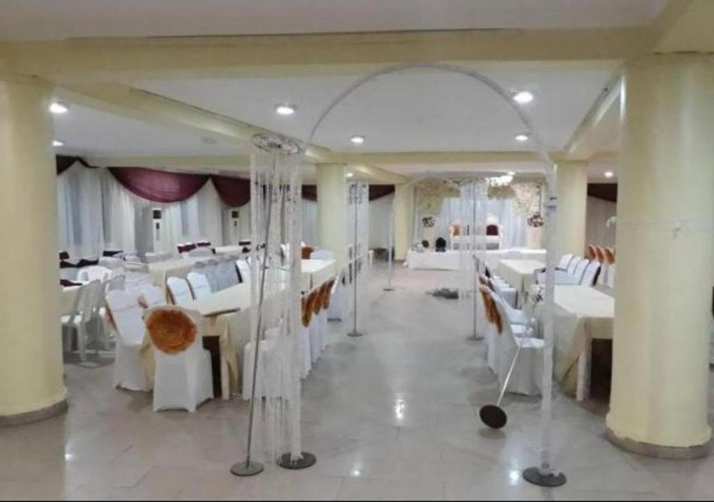 Presken Hotels Alade Avenue إيكجا المظهر الخارجي الصورة