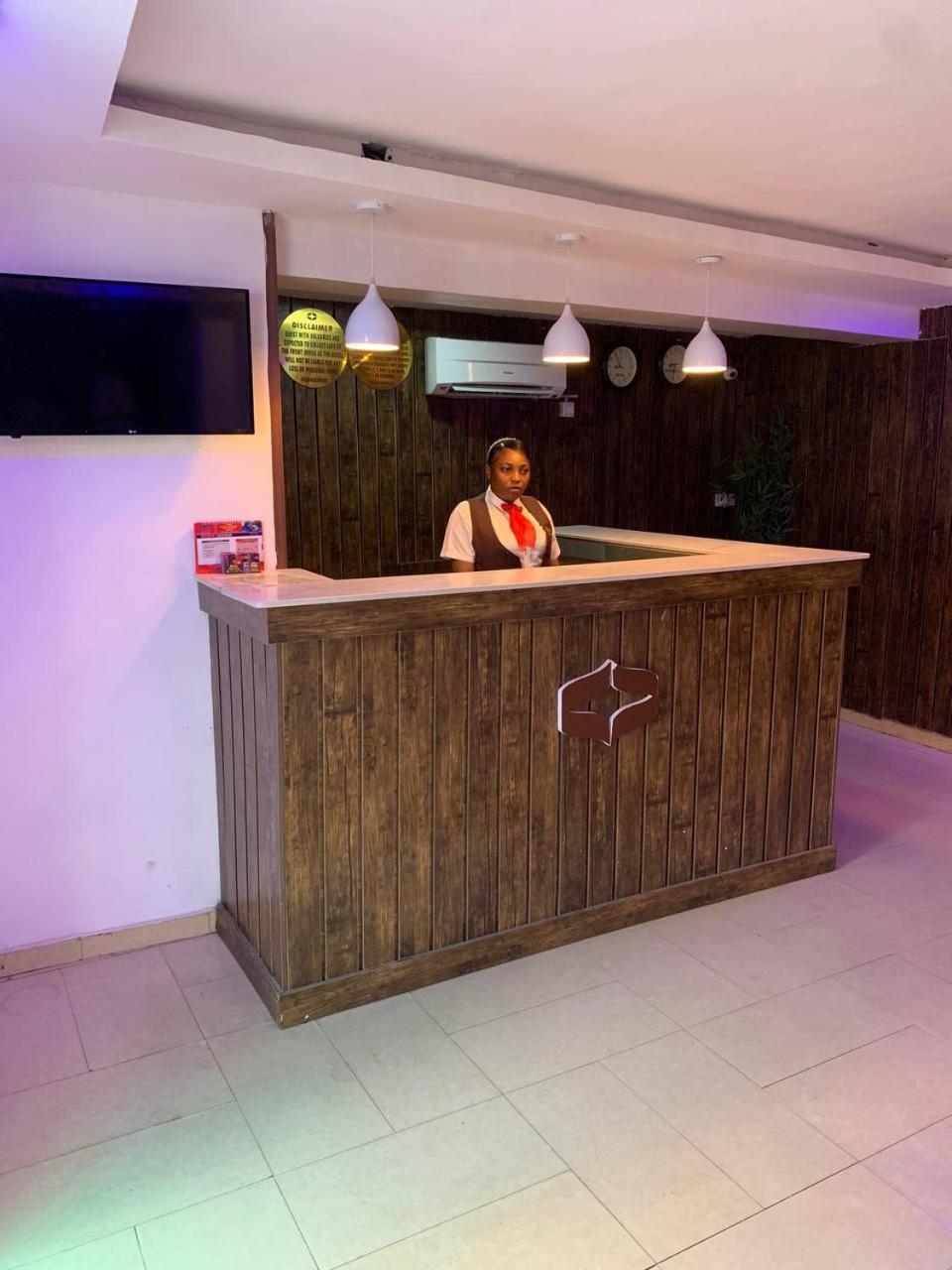 Presken Hotels Alade Avenue إيكجا المظهر الخارجي الصورة