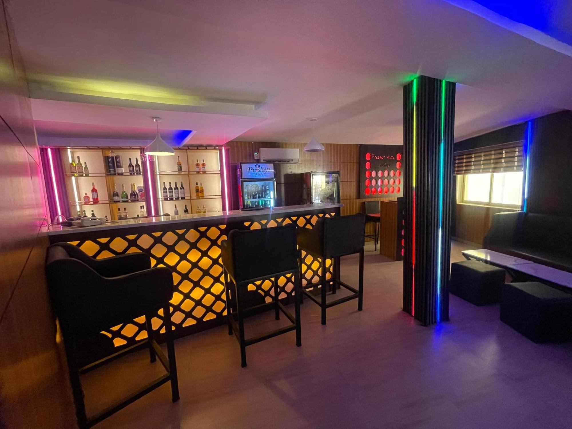 Presken Hotels Alade Avenue إيكجا المظهر الخارجي الصورة