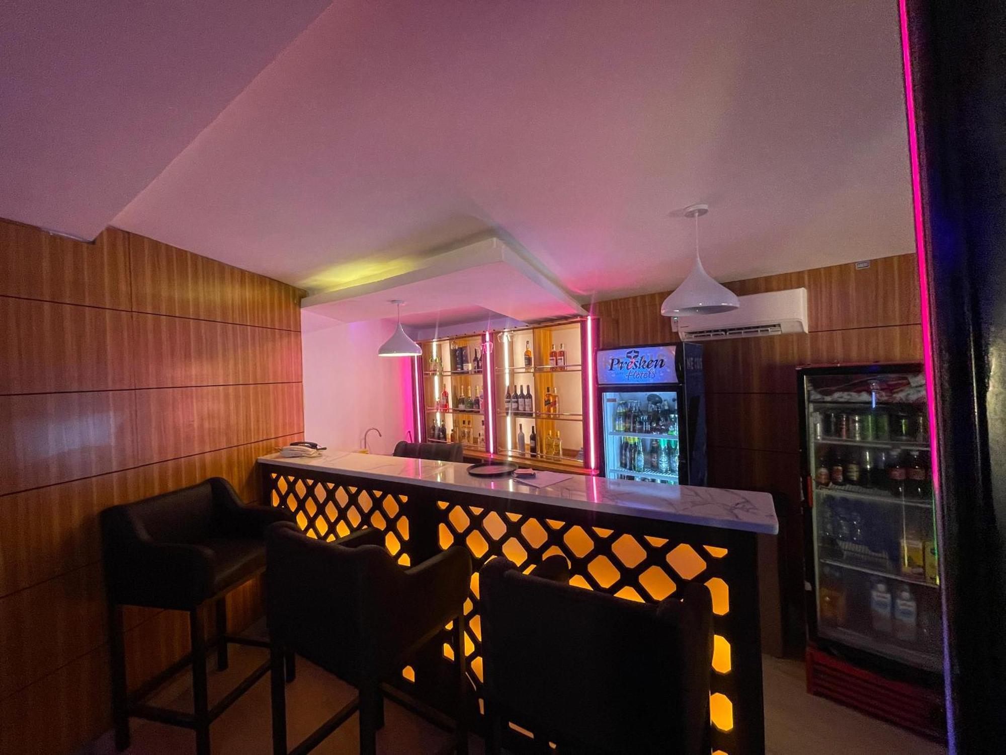 Presken Hotels Alade Avenue إيكجا المظهر الخارجي الصورة